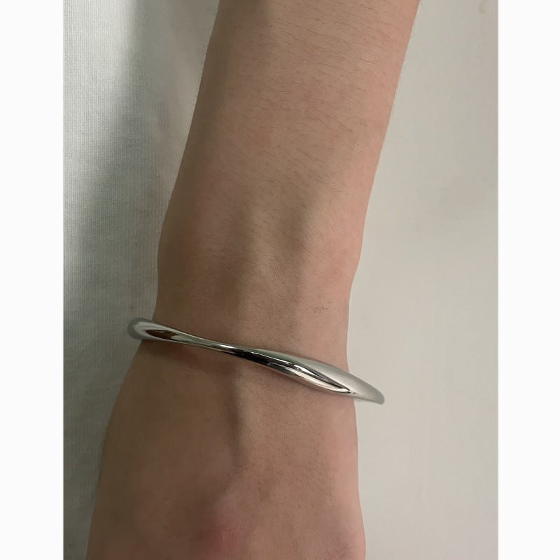 Women's Gager Titanium Steel Cold Wind Simple Stainless High Sense Commute Bracelets