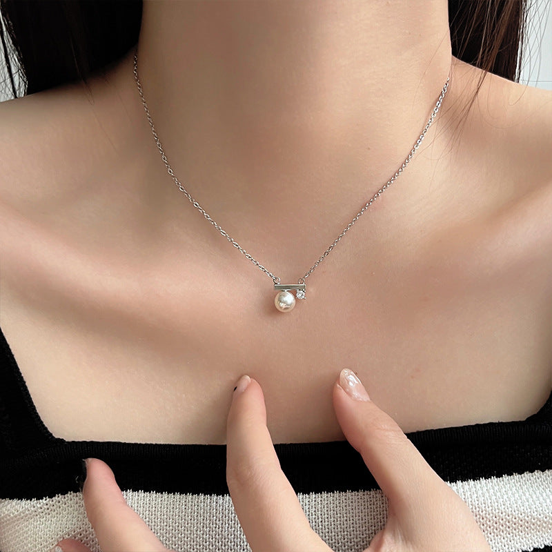 Women's Golden Bean Clavicle Chain Light Luxury Necklaces