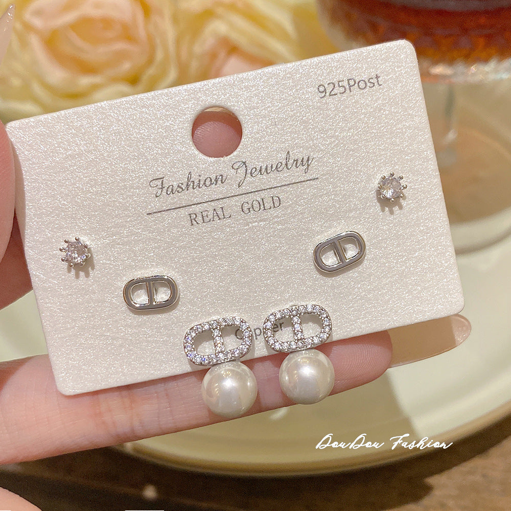 Women's Needle One Card Three Pairs Earings Small Delicate Summer High-grade Stud Earrings