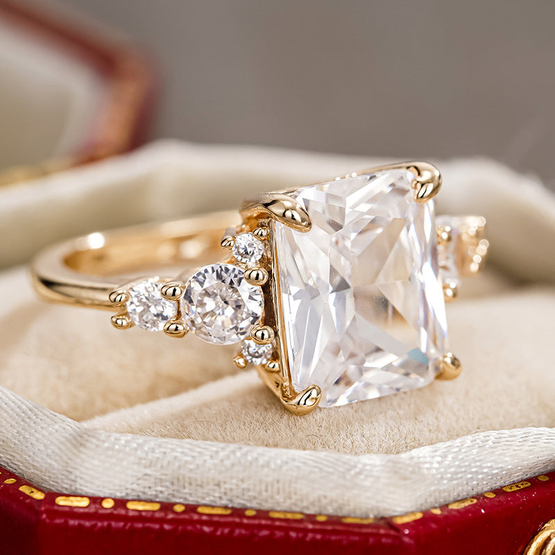 Women's Palace Style Elegant Affordable Luxury Geometric Square Classic Rings