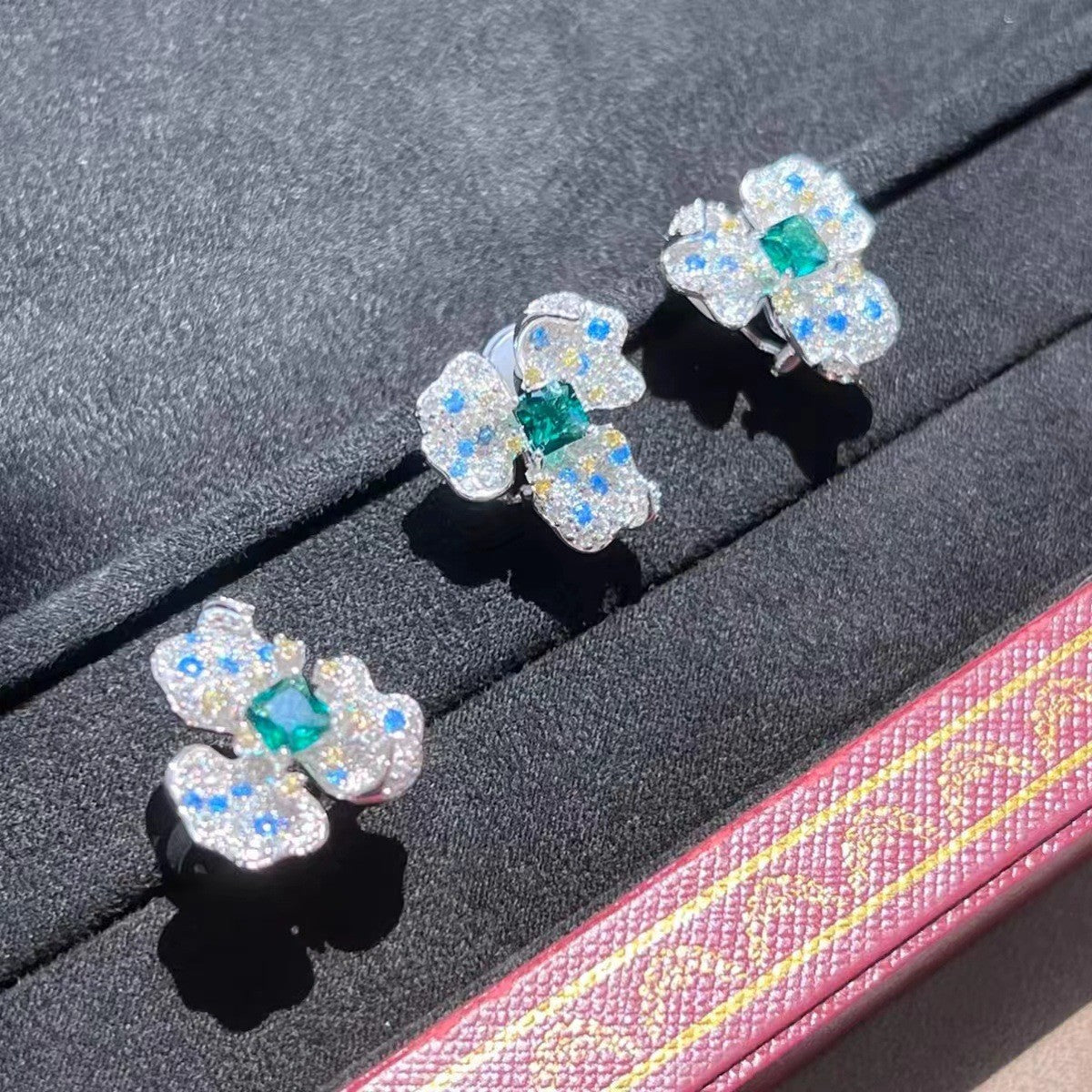 Flower Female Open Design Light Luxury Ring
