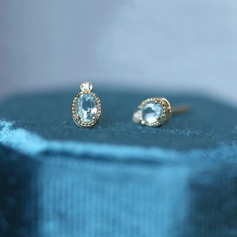 Small Exquisite Sky Topaz Sier Needle Rings