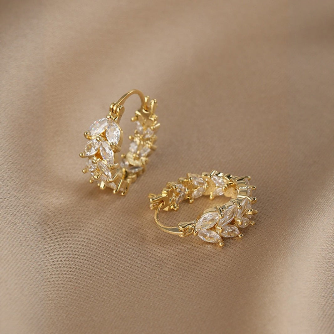 High Sense Rhinestone Wheat Temperament Clip Female Temperamental Ear Buckle