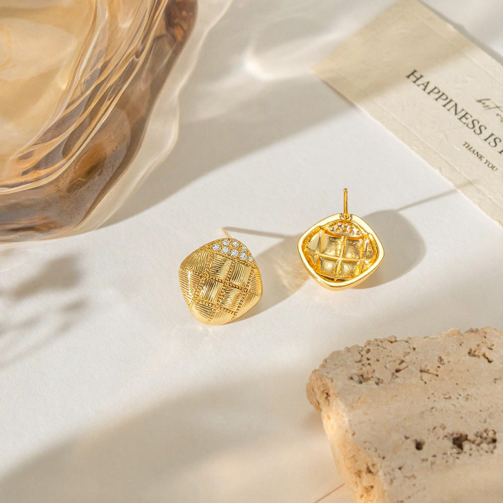 Woven Drop Shape Niche Retro Exquisite Geometric Simple Light Stud Earrings