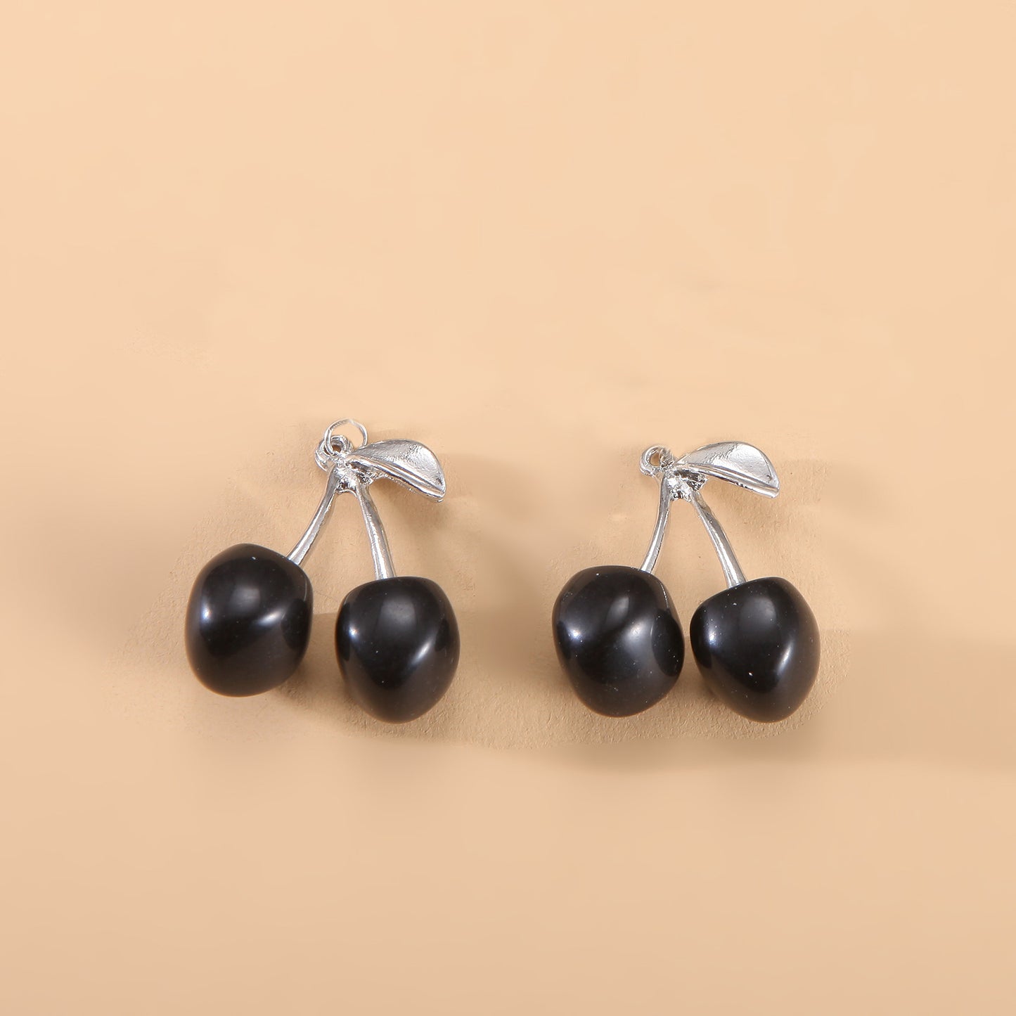 Dark Black Cherry Cool Handsome Retro Temperament Necklaces