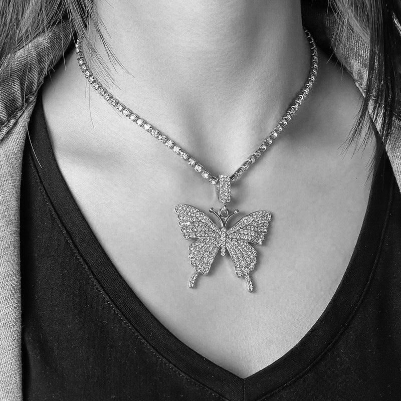 Fashionable Small Fresh Butterfly Alloy Diamond Full Exquisite Temperament Clavicle Necklace