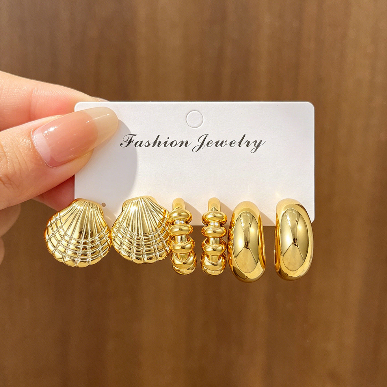Women's Gold Geometric Fashionable High Sense Combination Earrings
