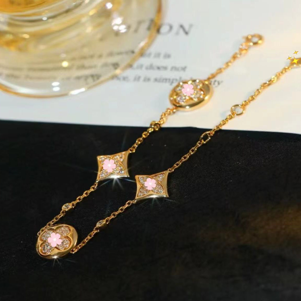 Pork Belly Fritillary Diamond-shaped Four-leaf Clover Bracelet