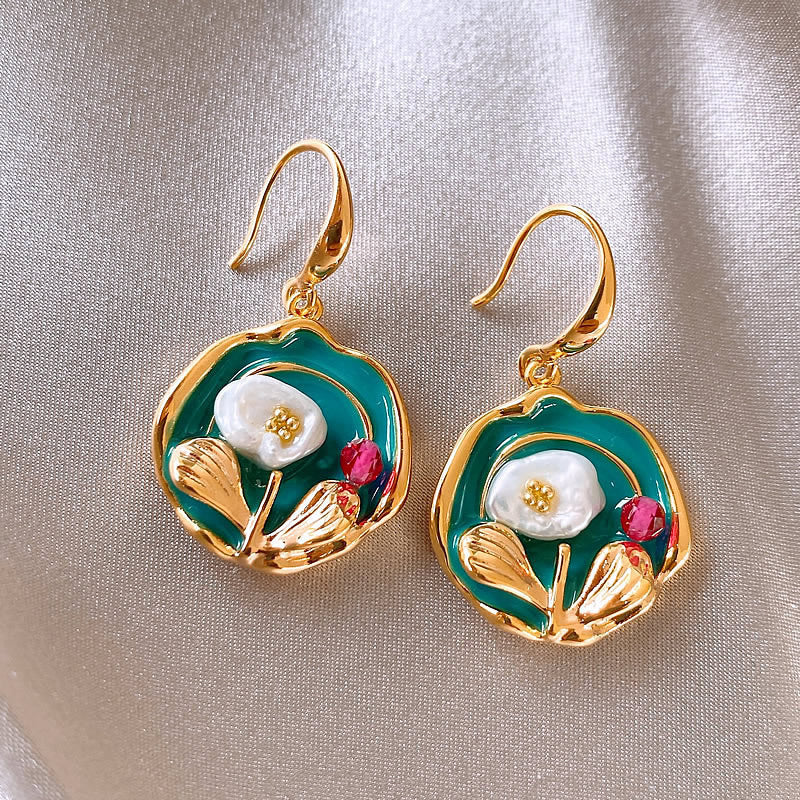 Retro Green Oil Painting Ancient Style Flower Light Luxury Palace Stud Earrings