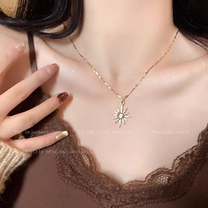 Women's Retro Double Layer Twin Light Luxury Necklace