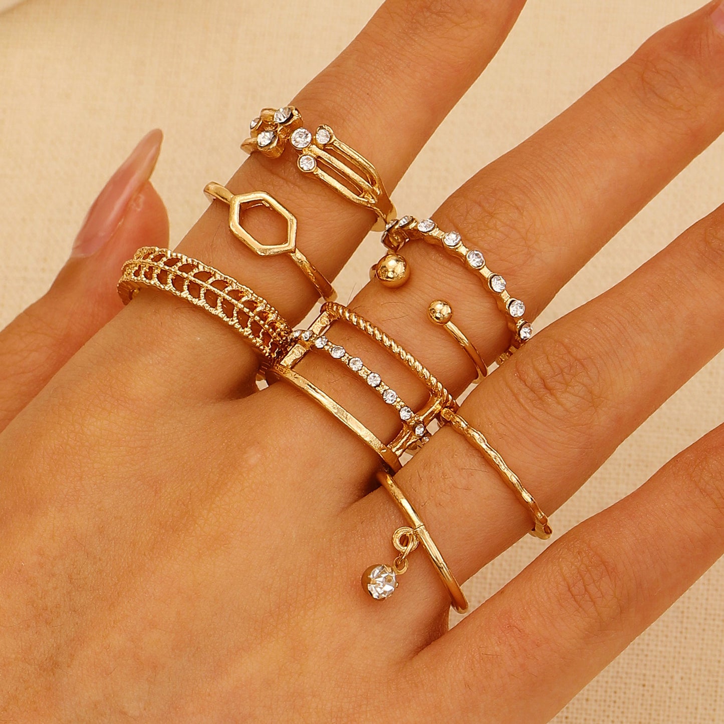 Women's Knuckle Suit Sets Love Heart-shaped Design Rings