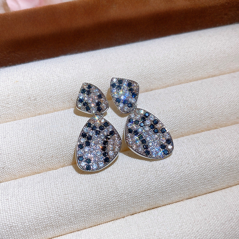 Women's Needle Inlaid Zircon Leaves Tassel Personalized Design Earrings