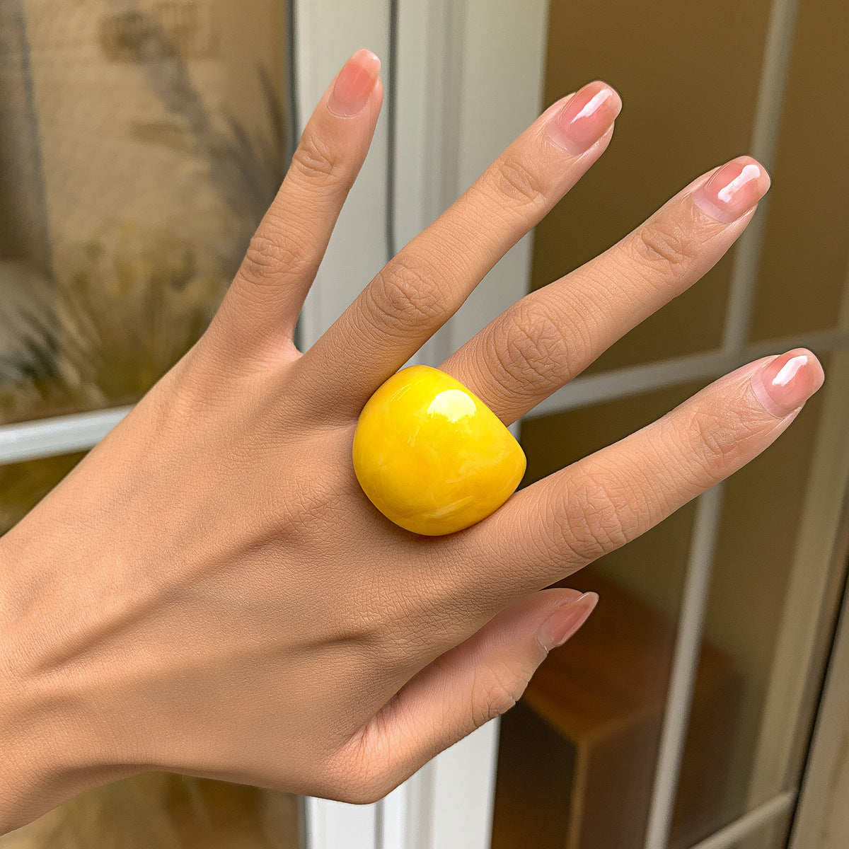 Women's High Profile Fashion Trendy Candy Color Acrylic Simple Exaggerated Ring