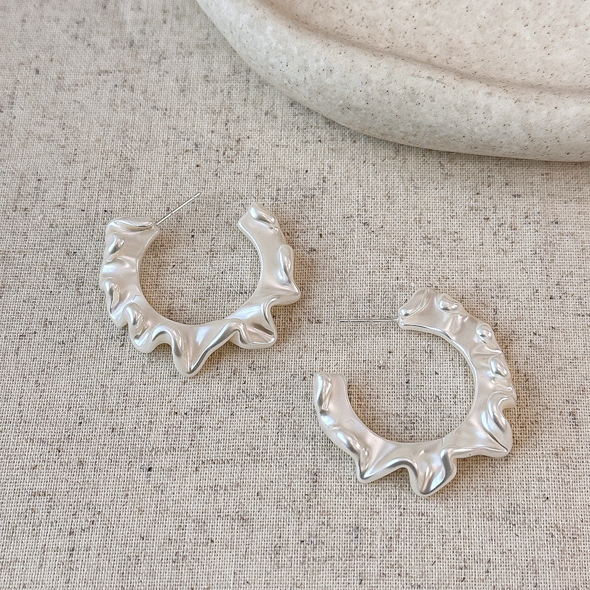 Women's High Sense Frosty Style Compact Temperamental Simple Fashion Irregular Stud Earrings