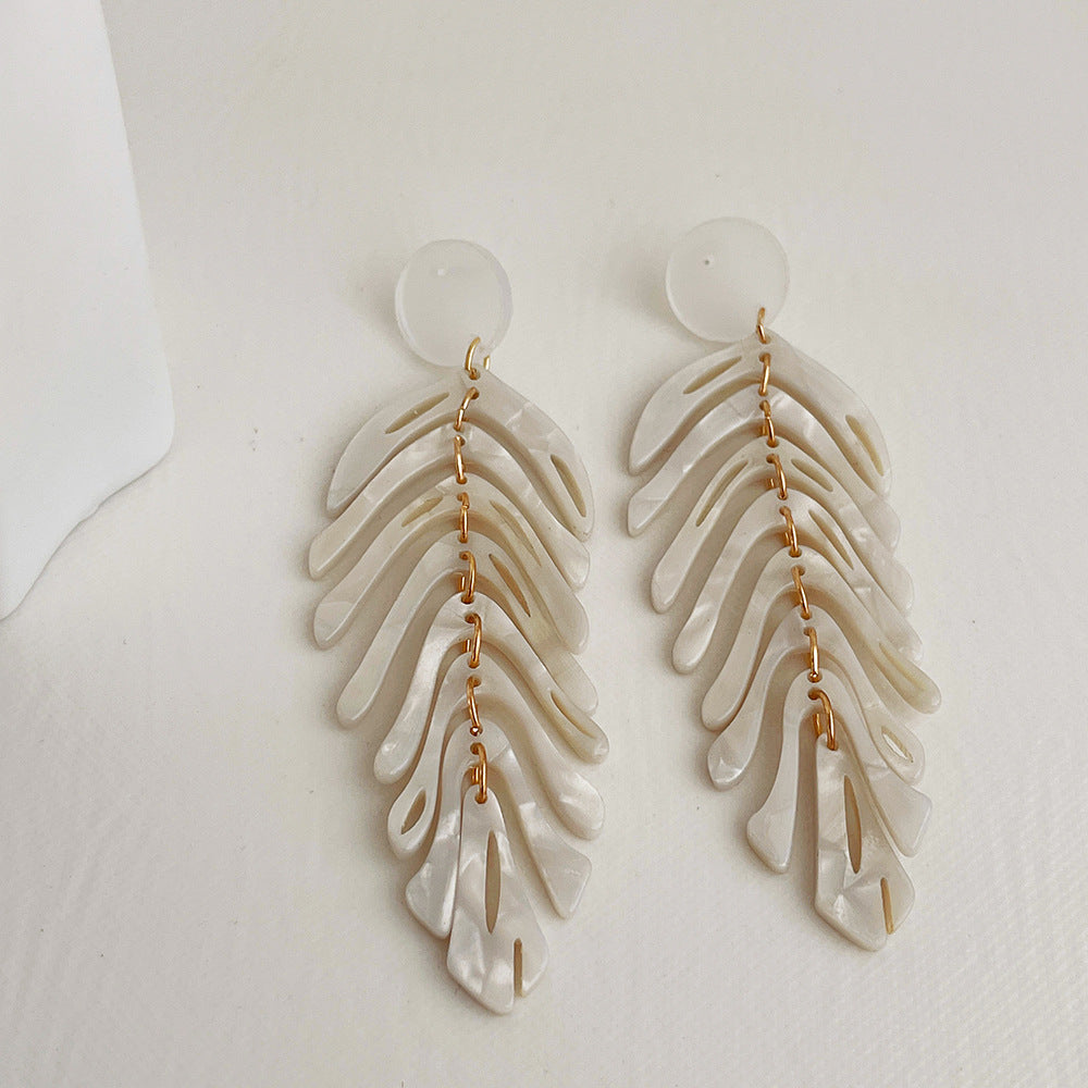 Leaf Shaped Female High Profile Retro Earrings