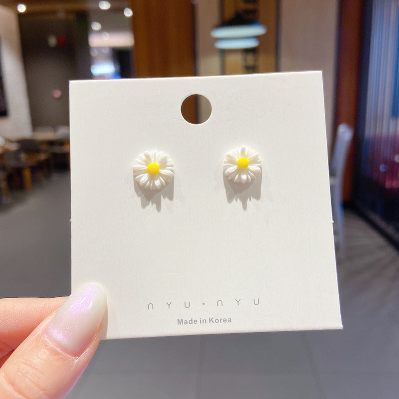 Pearl High-grade Butterfly Ear Clip Fashionable Earrings