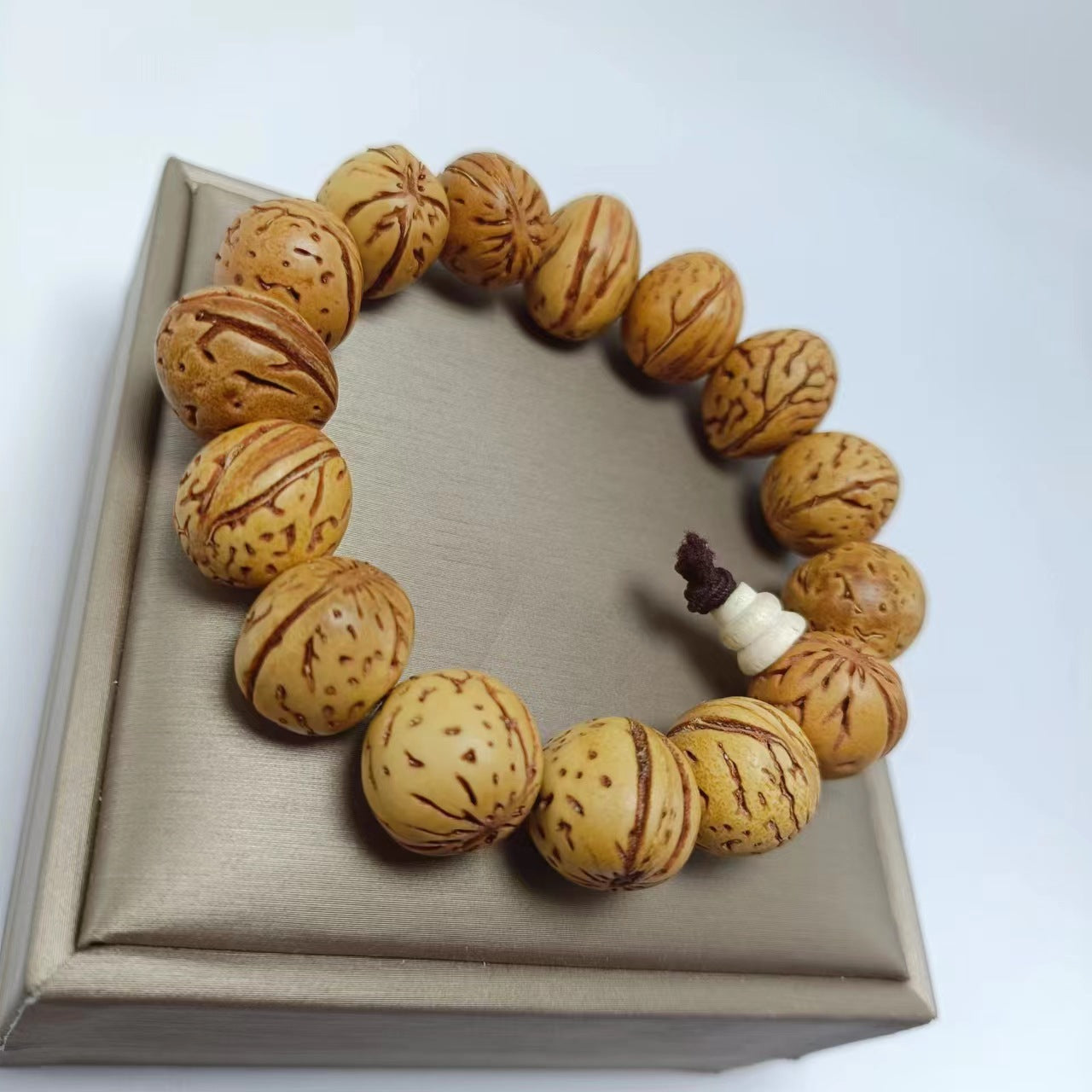 Boutique Walnut Green Sandalwood Fu Lu Bracelet
