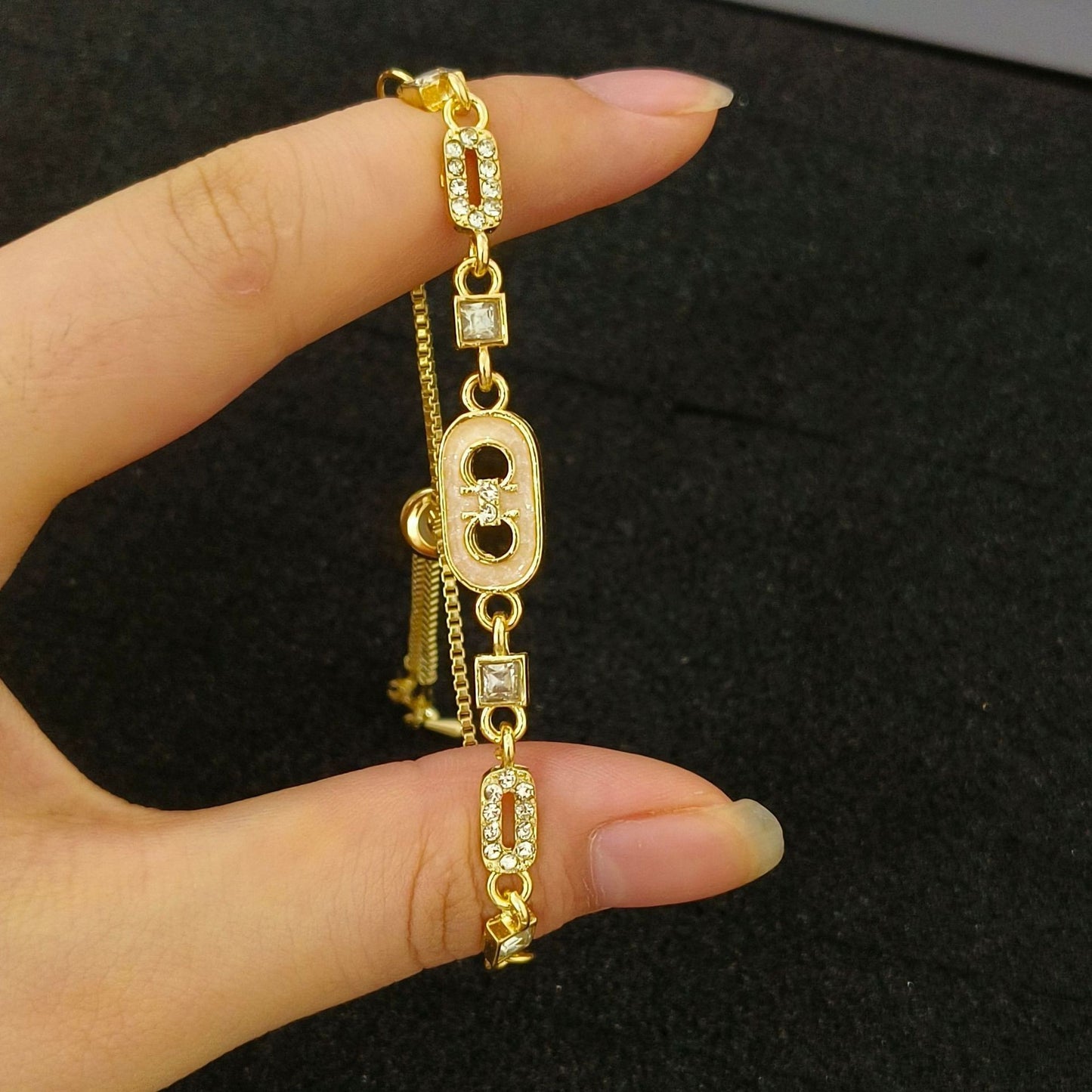 Beautiful Light Luxury High-grade Full Diamond Flash Trendy Temperamental Minority Bracelets