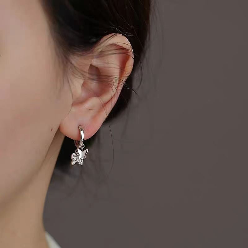 Women's Fashion Butterfly Design Temperament Clip Exquisite Ear Buckle