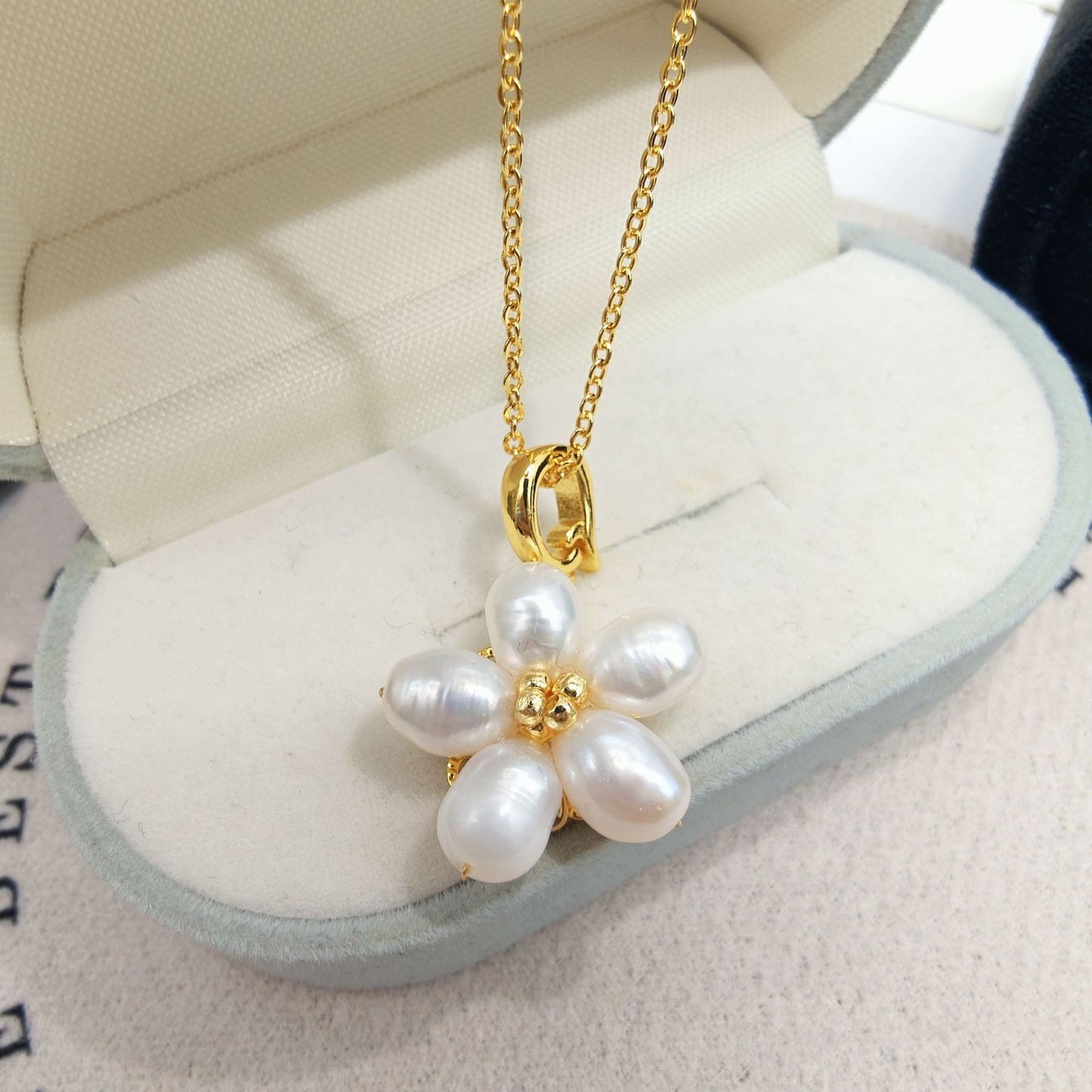 Baroque Pearl Five Petal Flower Retro Style Elegant Earrings