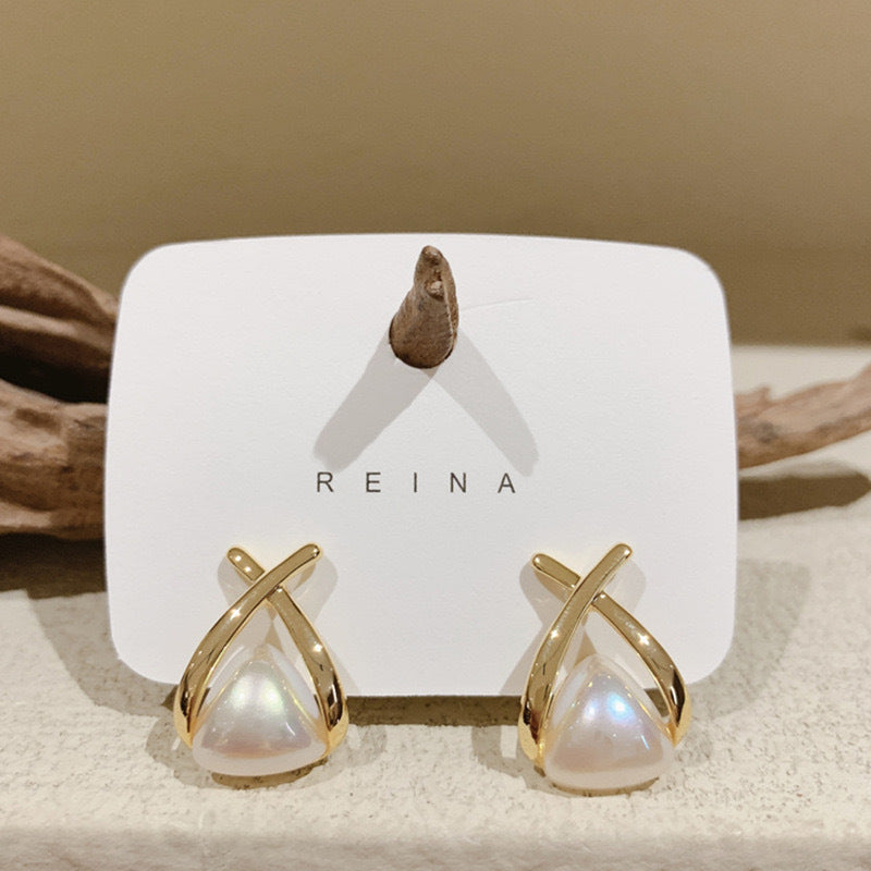 Women's Pearl French Minority Retro Affordable Luxury Stud Earrings