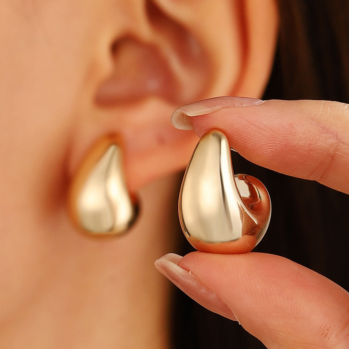 Alloy Retro Water Drop Ear Punk Simple Niche Glossy Teardrop Earrings