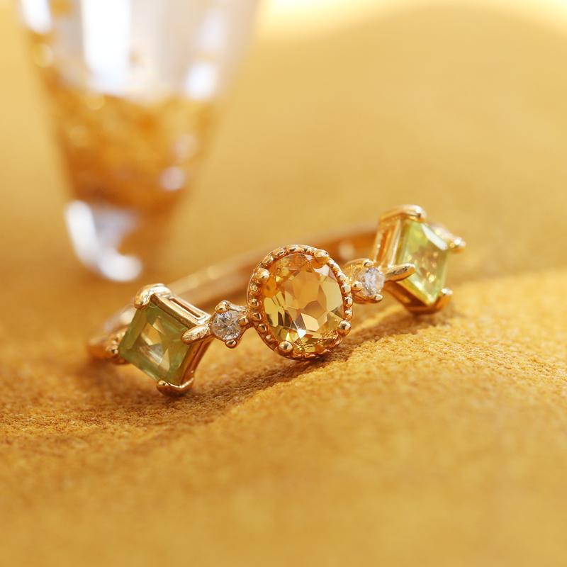 Women's Flower Design Yellow Zircon Gold-plated Simple Rings
