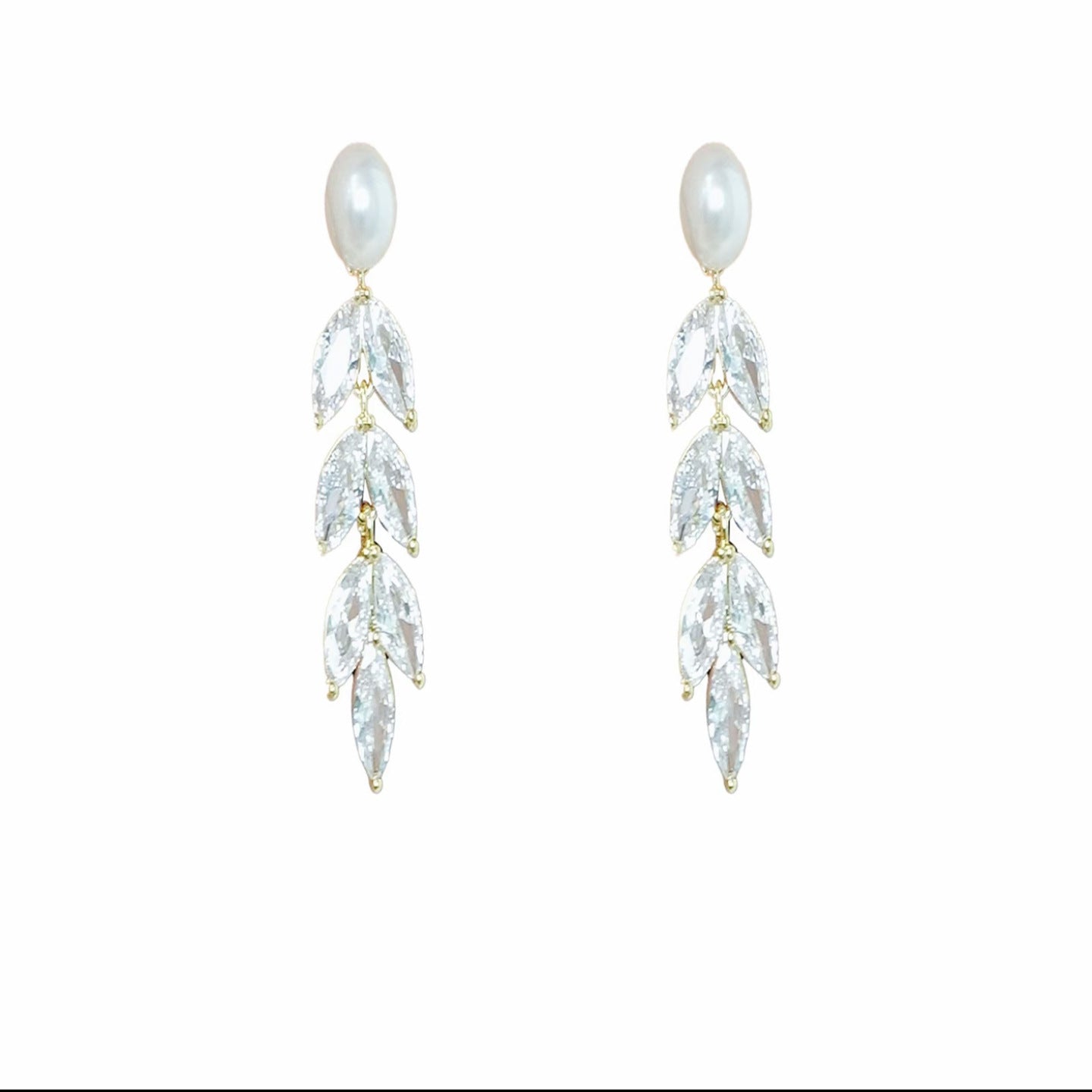 Women's Super Fairy Crystal Leaf Pearl Light Luxury Gold Stud Earrings