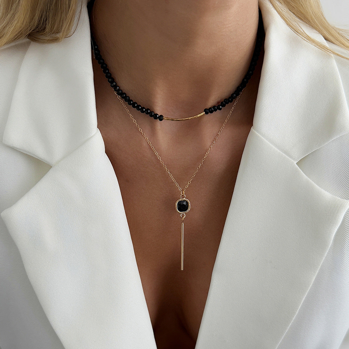 Niche Black Crystal Beaded Clavicle Square Diamond Necklace