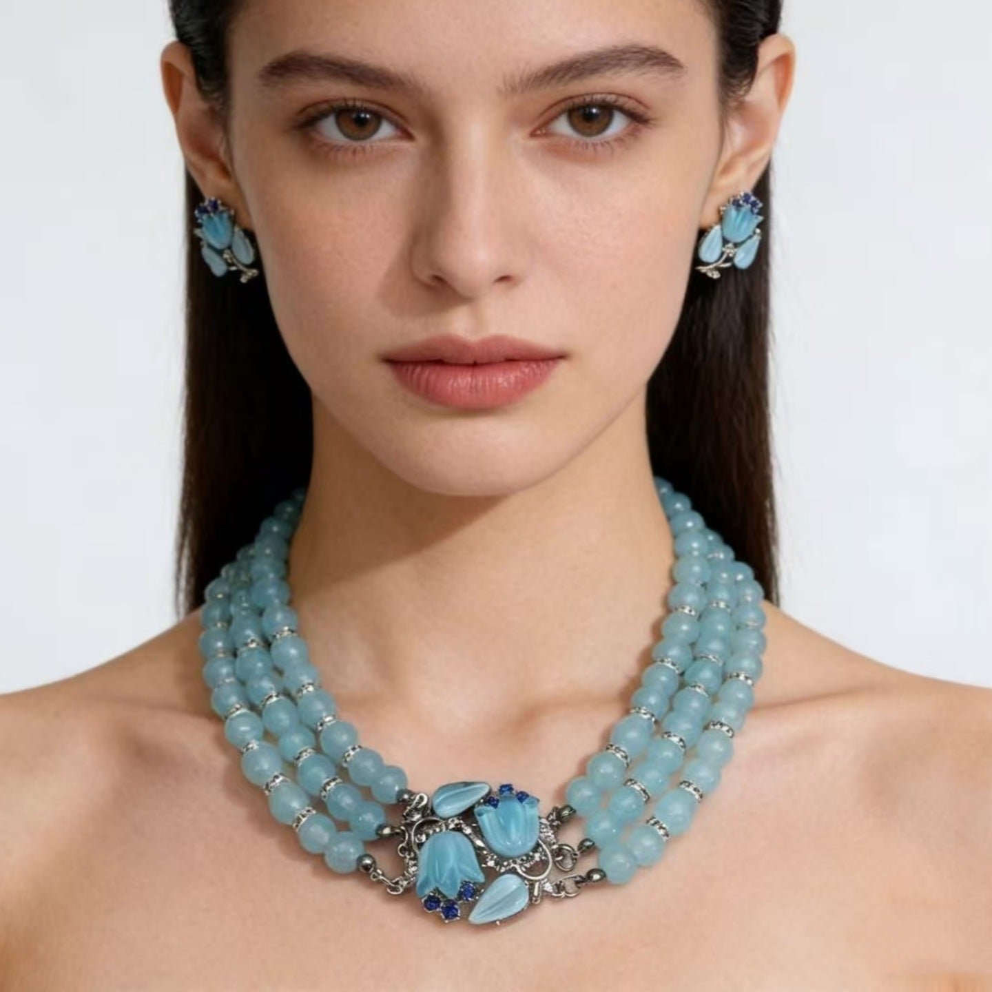Light Blue Moonlight Lily Crystal Natural Stone Tulip Necklace
