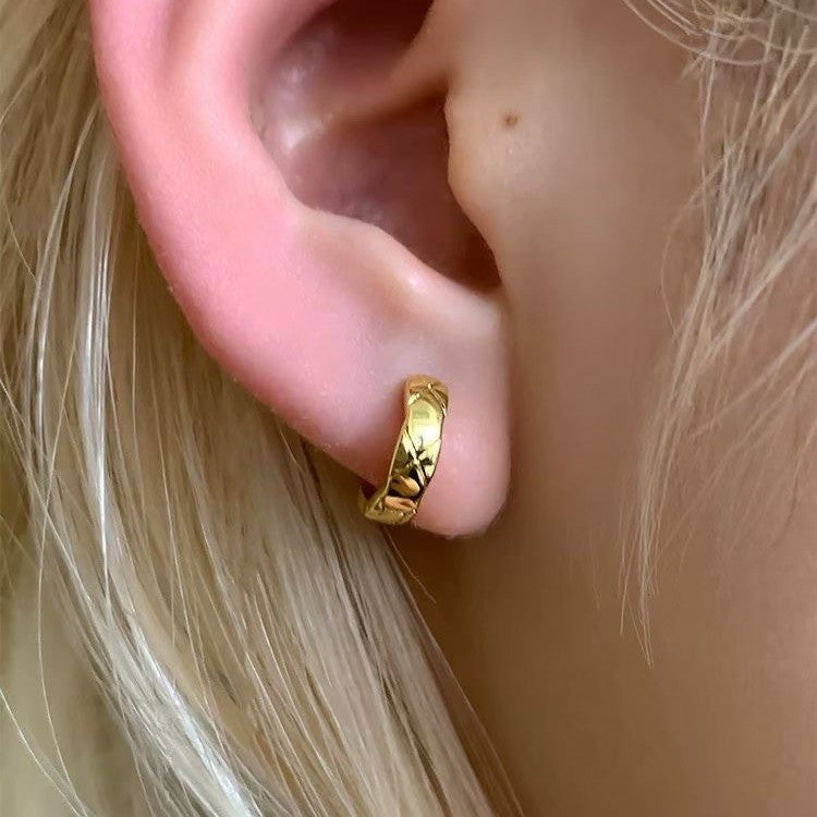 Small Edge Buckle Ear Bone Personalized Graceful Wild Fashion Fresh Earrings