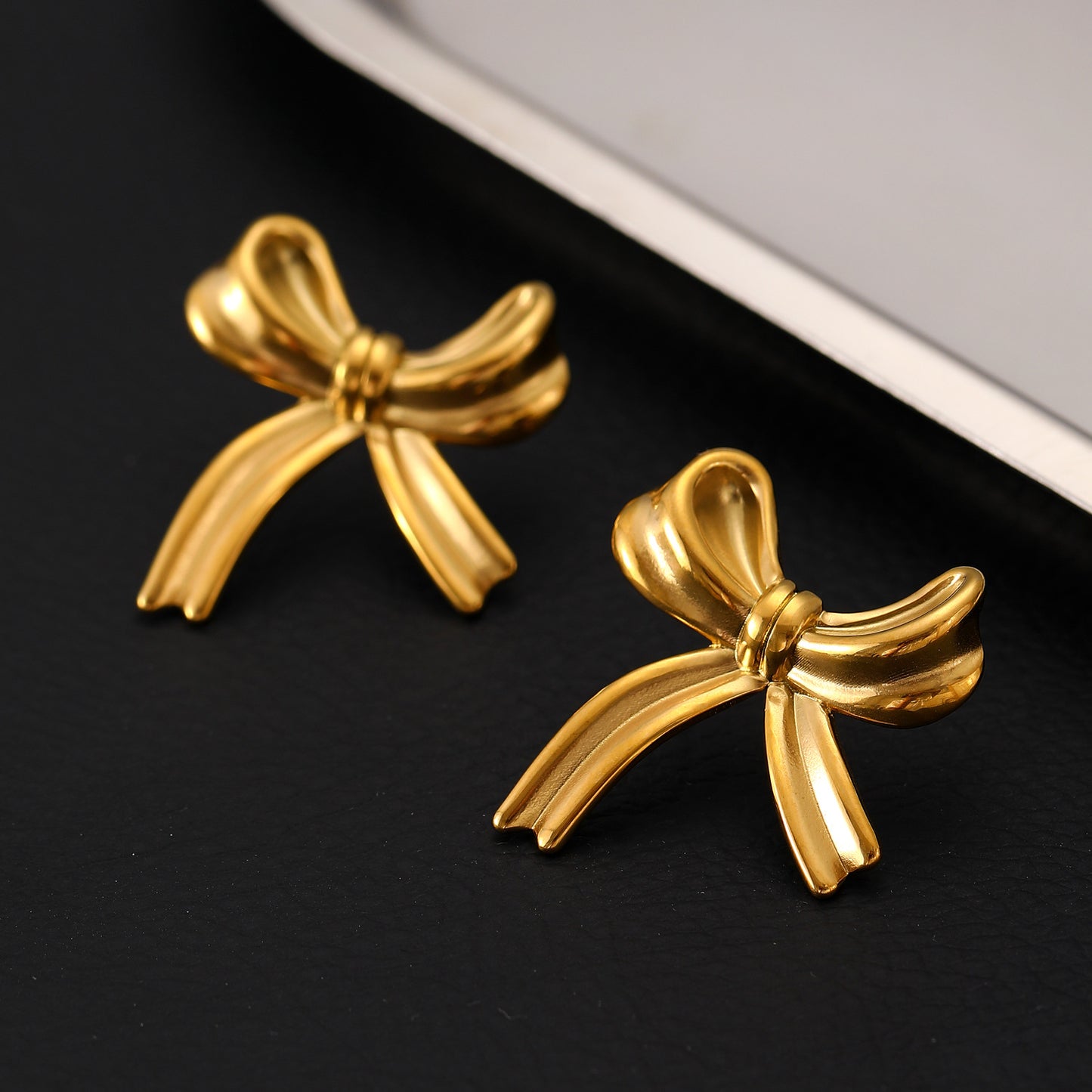 Women's Bow Stainless Steel Light Luxury High-grade Earrings