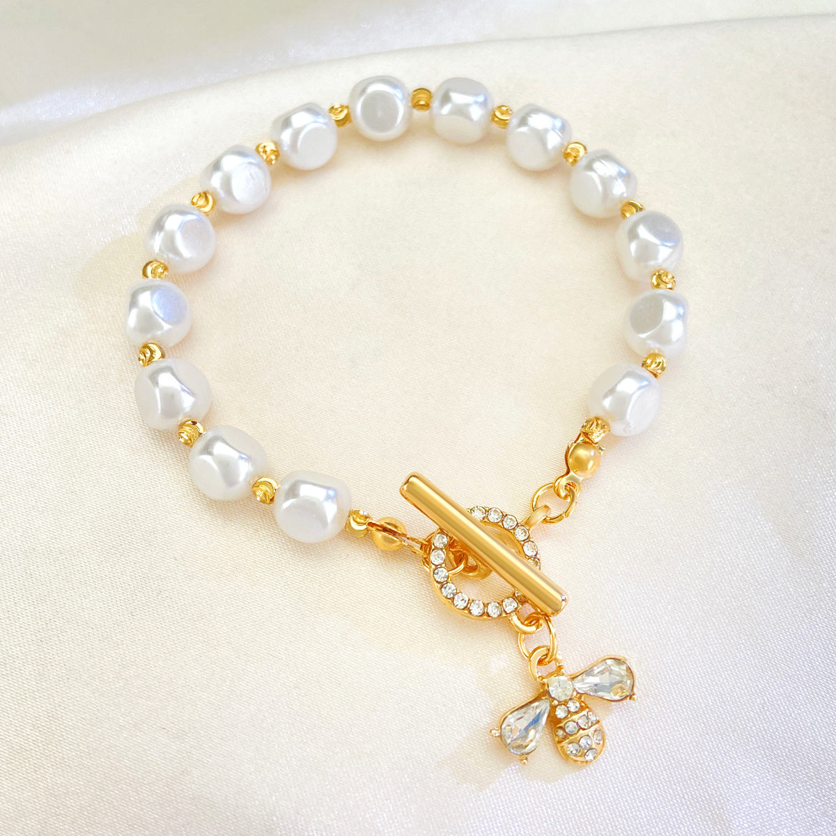 Diamond Bee Pearl Female French Entry Lux Bracelets