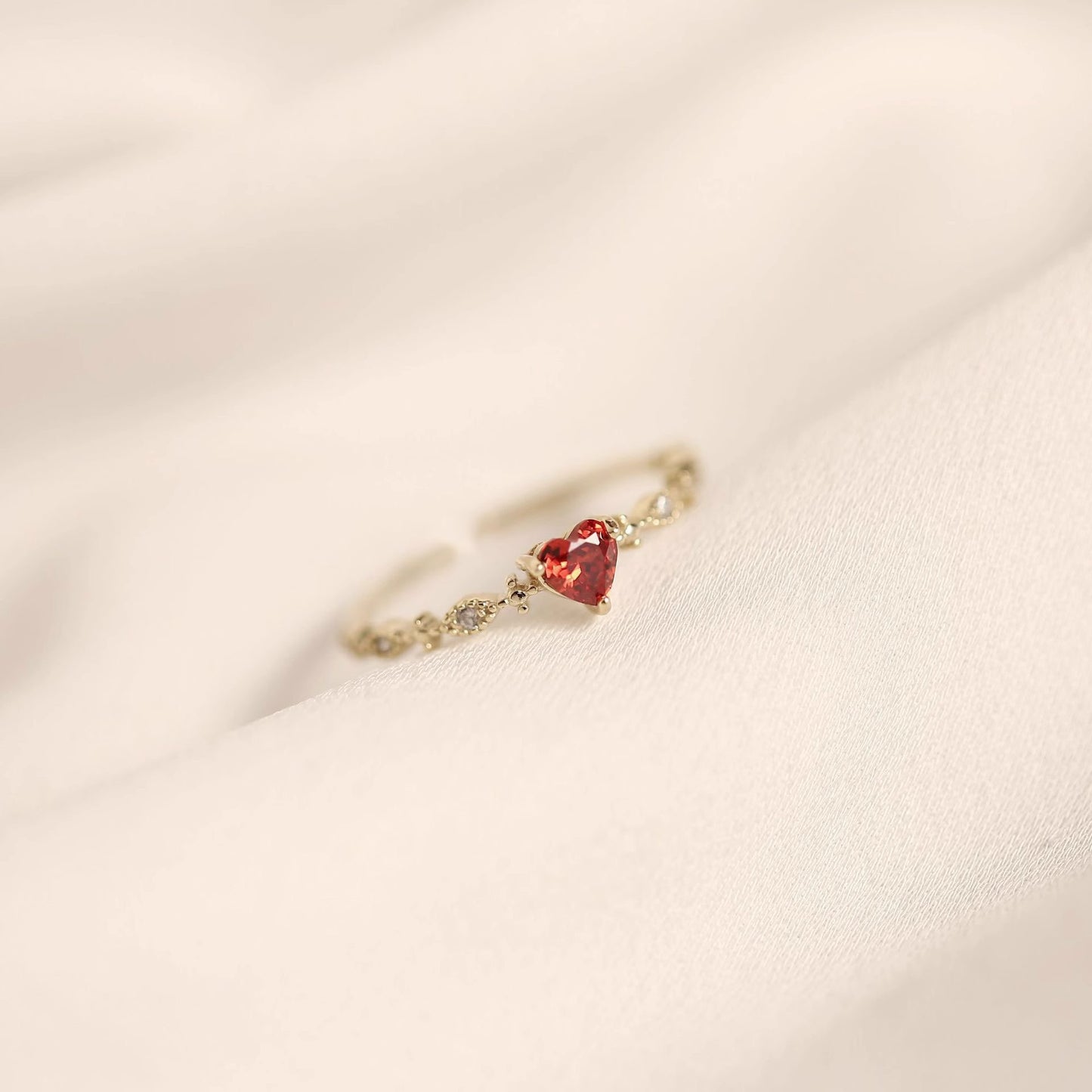 Heart-shaped Red Open-end Zircon Style Elegant Rings