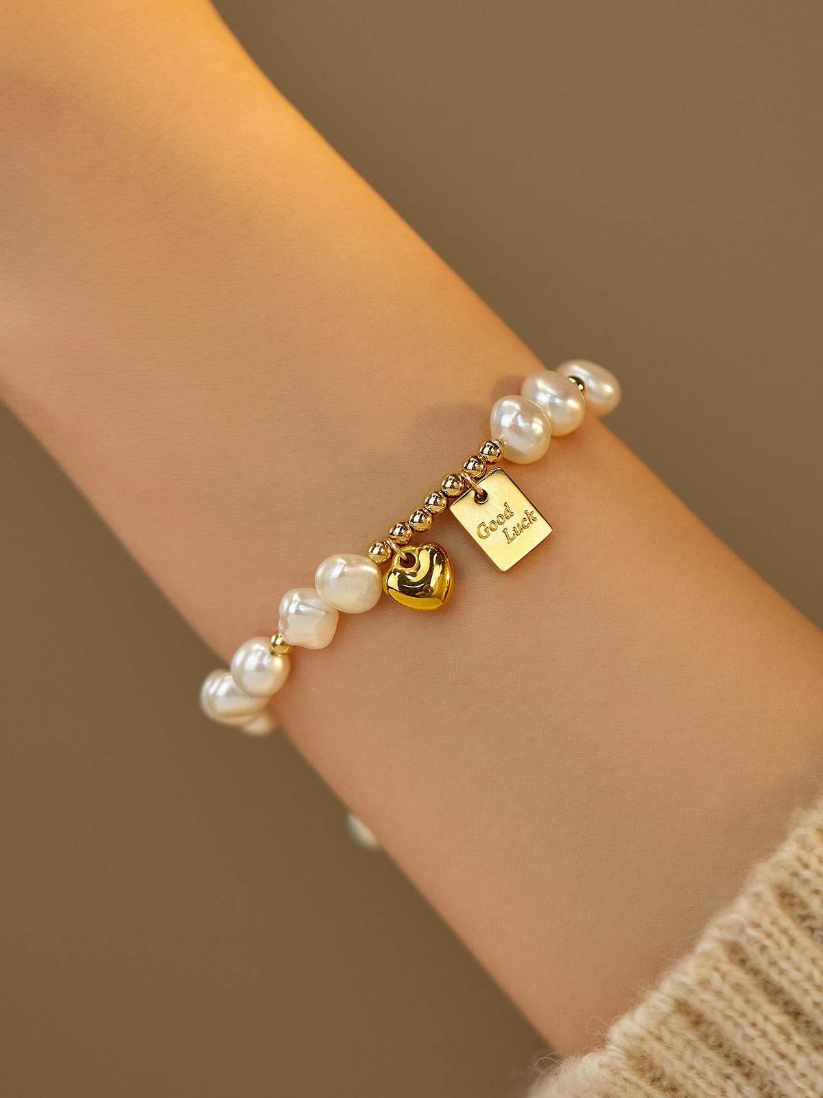 Design Lucky Heart Baroque Freshwater Pearl Bracelets