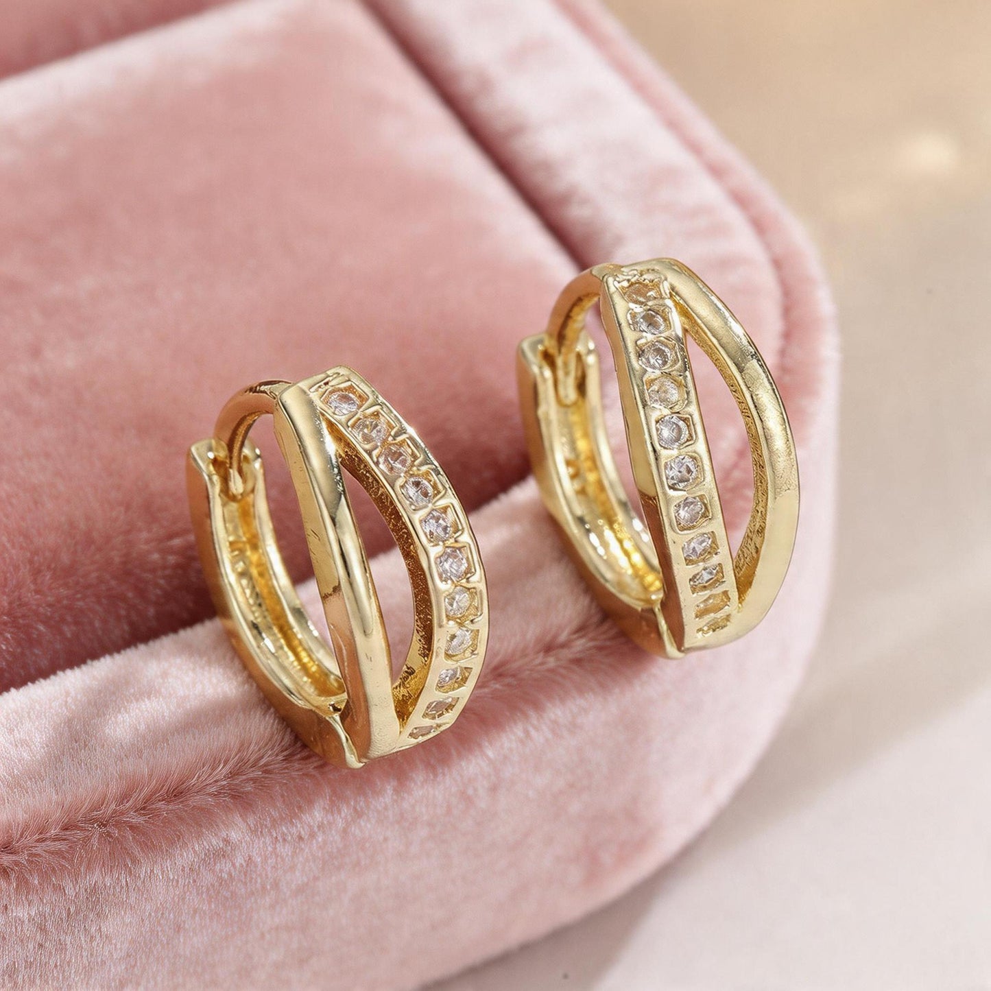 Affordable Luxury Fashion Double-line Cross Full Diamond Clip High-grade Zircon Ear Buckle