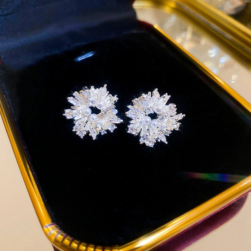 Dopamine Sweet Niche Flower Pearl Fashion Exquisite Stud Earrings