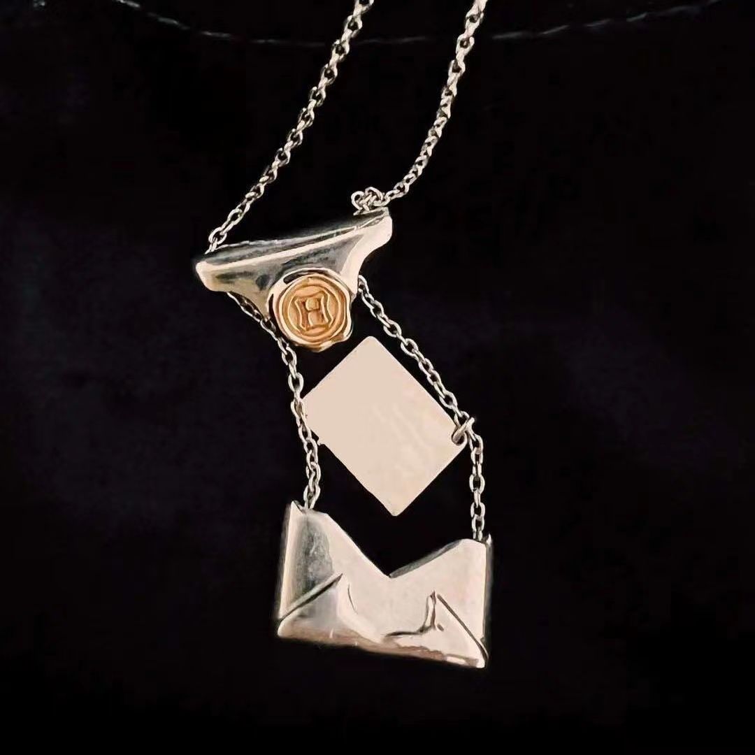 Harry Potter Envelope Admission Notice Movie Cartoon Animation Necklaces