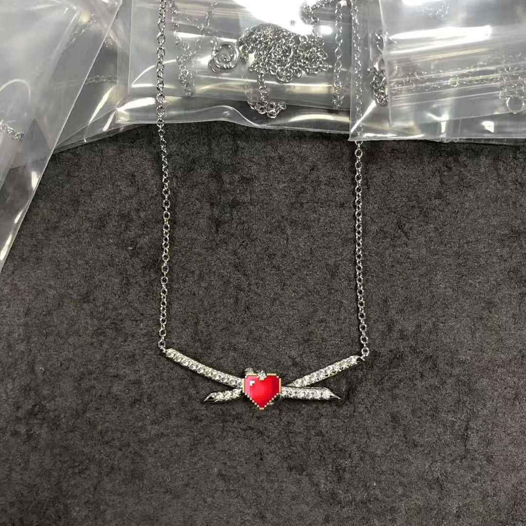 Women's Hitches Twisted Personalized Minority Fashion Light Luxury Necklaces