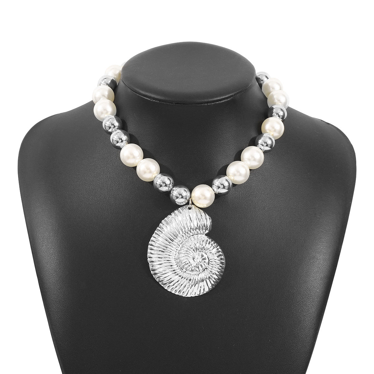 Eye-catching Hollow Conch Fashion Round Beads Mixed Color Imitation Necklace