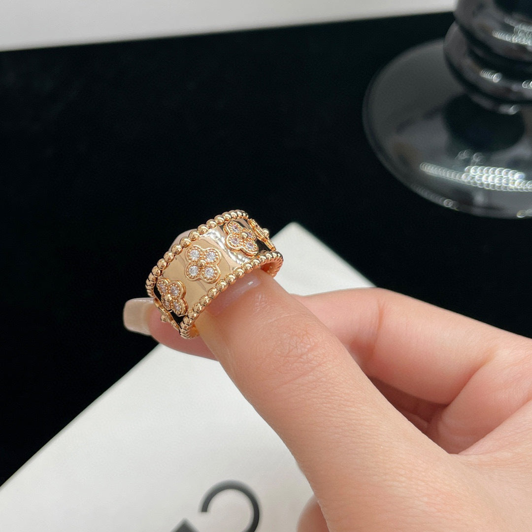 Clover Kaleidoscope Gang Drill Beaded Fashionable Signature Elegant Ring