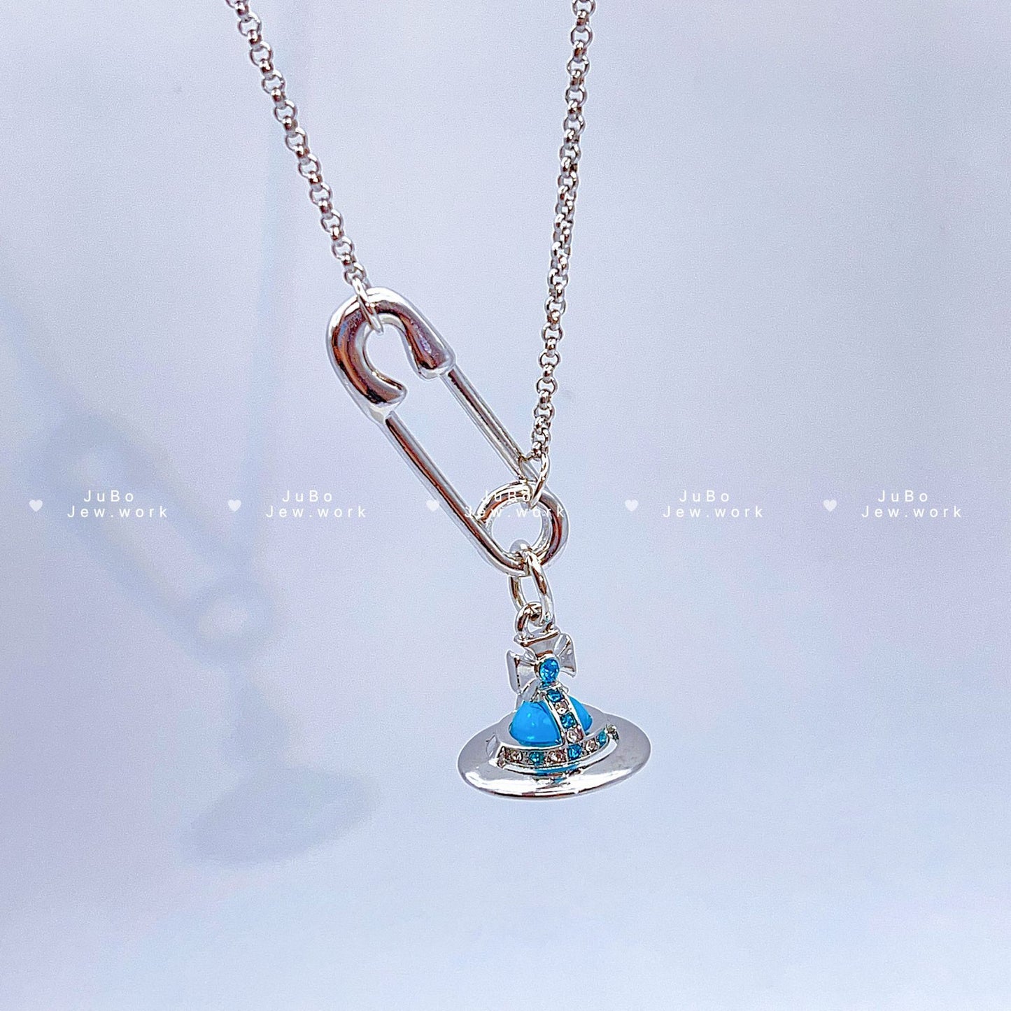 Women's Romantic Queen Mother Planet Three-dimensional Saturn Crystal Sweater Chain Necklaces