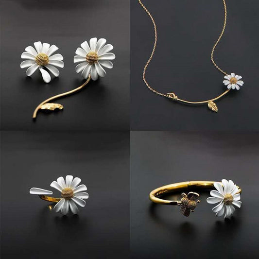 Korean Popular Trendy Little Daisy Open Elegant Lady Earrings