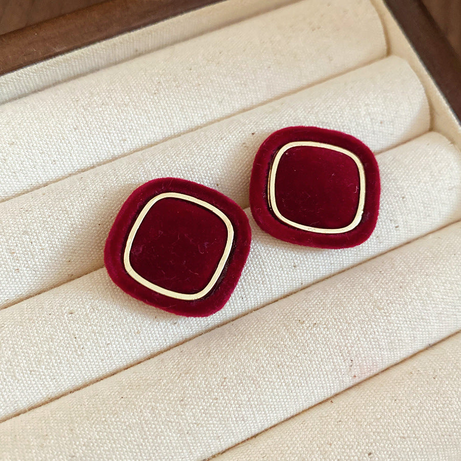 Women's Red Flocking Geometric Ear Fashion Elegant Wild Niche Rings