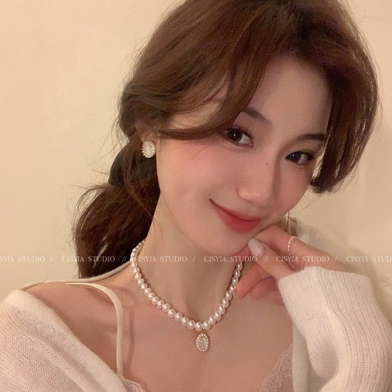 Women's Pearl For Mother Light Luxury Minority Necklaces