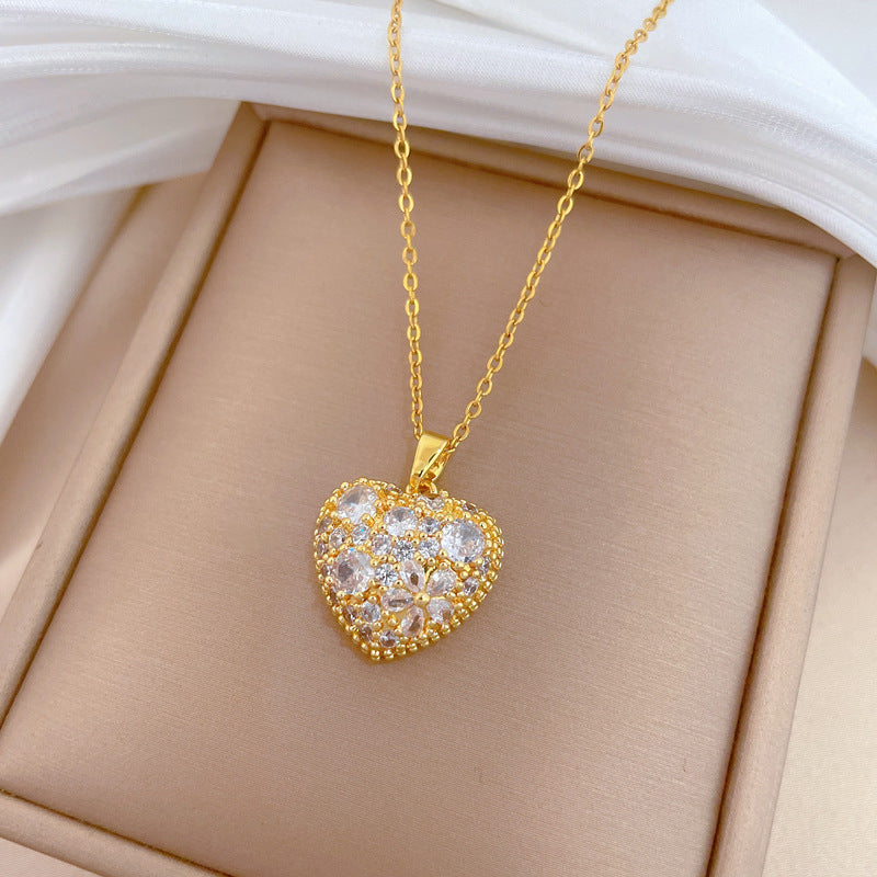 Women's Heart-shaped Full Of Diamond Light Luxury Palace Style Elegant Gorgeous Necklaces
