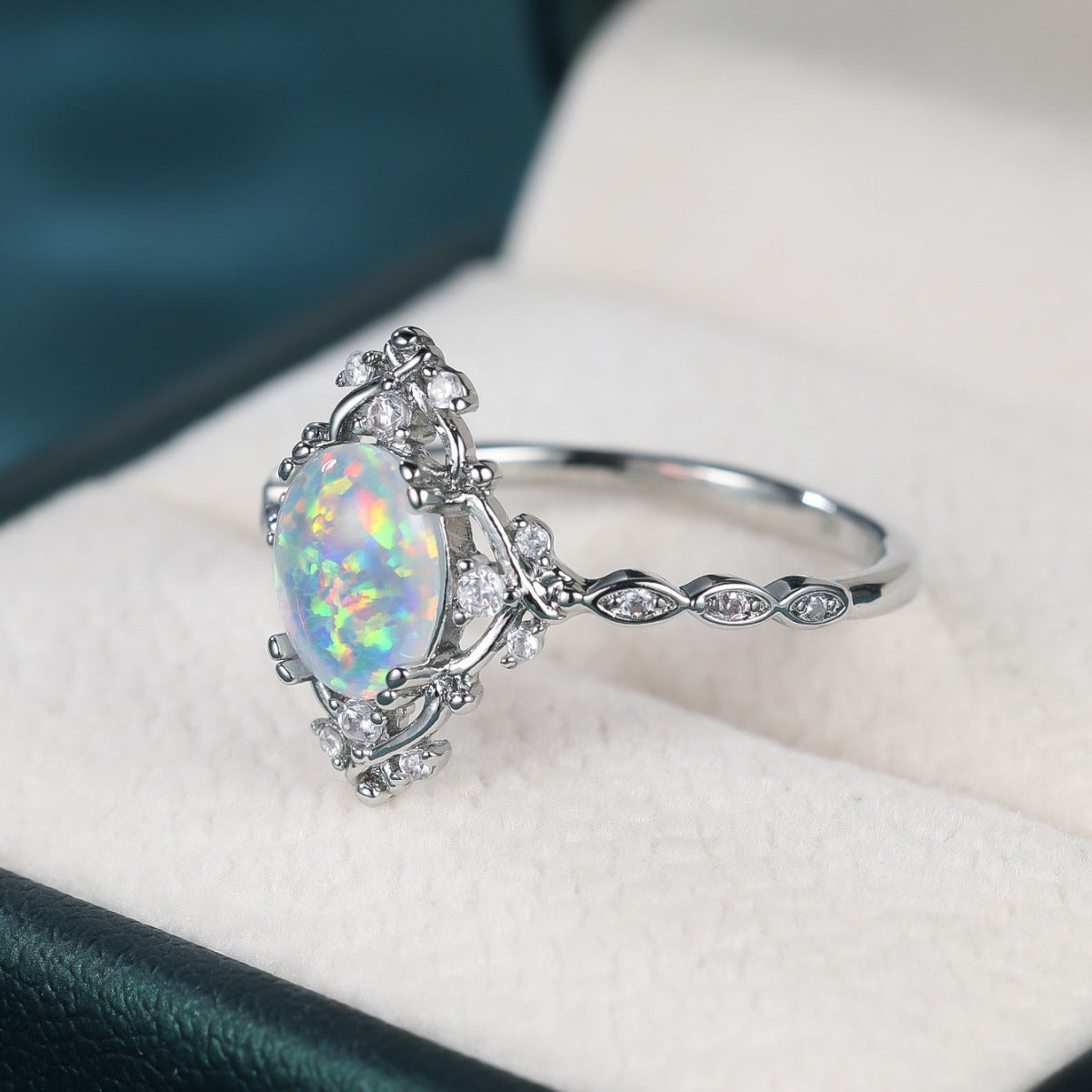 Women's White Opal Fashionable Simple Elegant Daily Versatile Ring