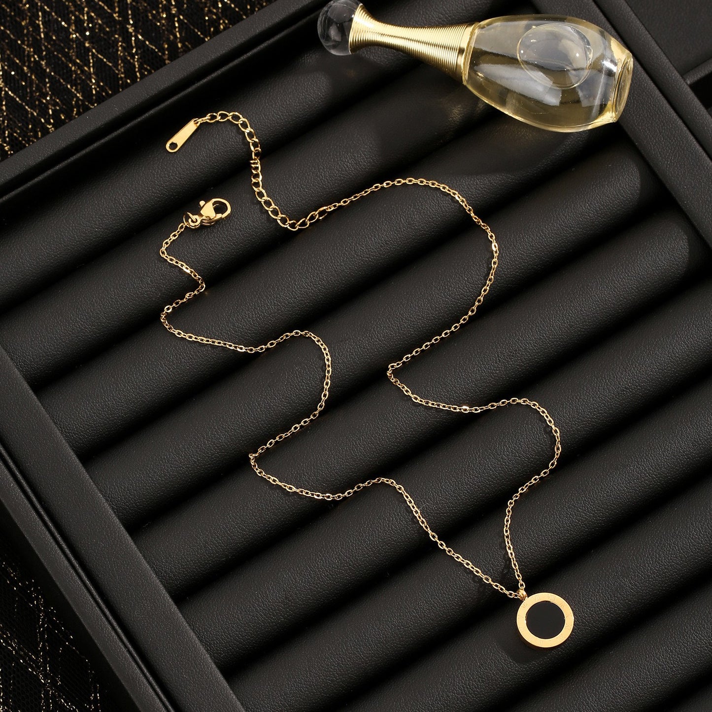 Women's Does Not Fade Temperament Entry Lux Necklaces