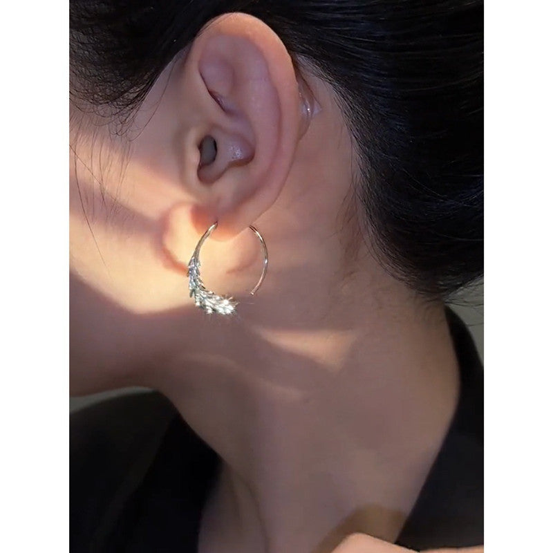 Women's Fresh Fashion Wheat Ear Design Creative Arc Earrings