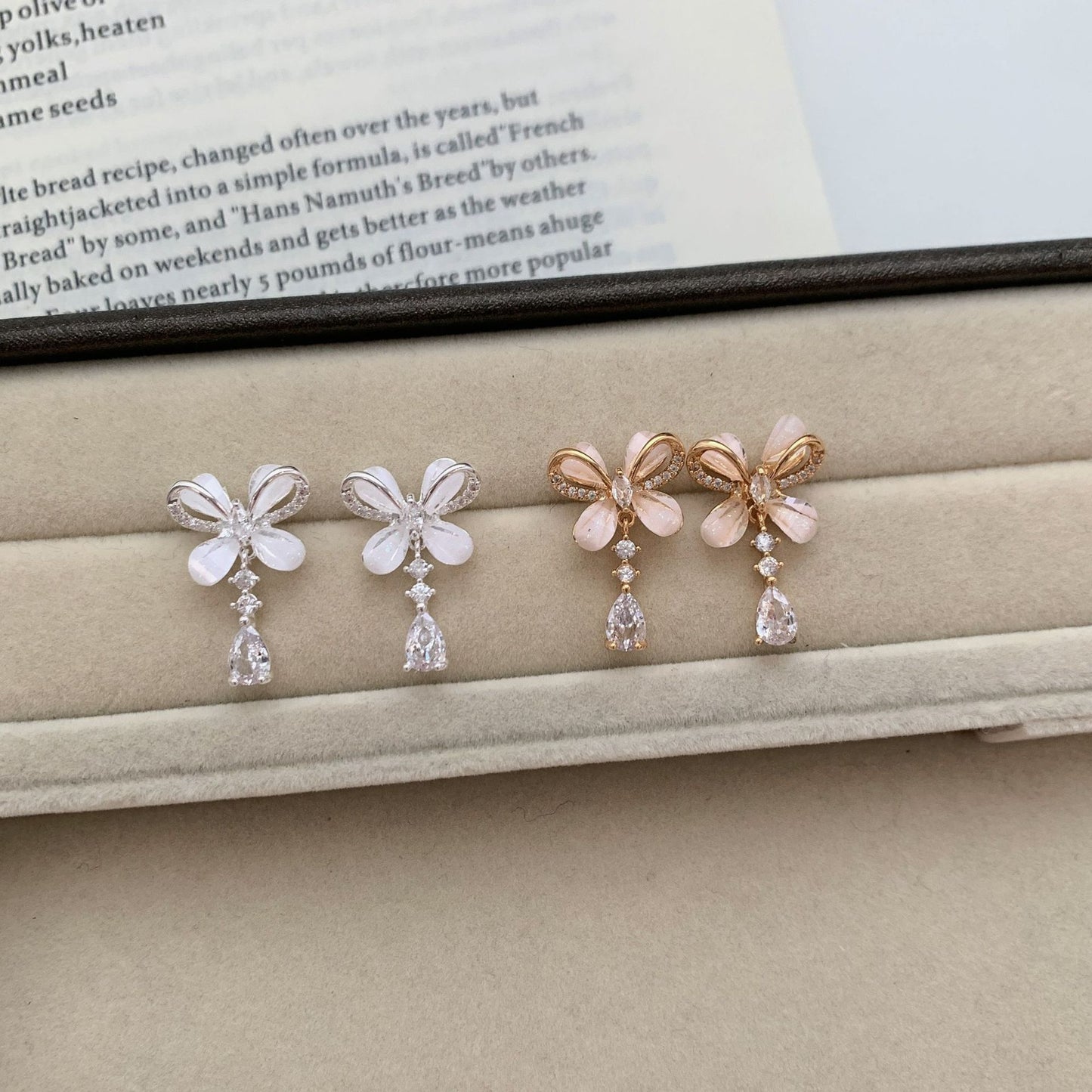 Women's Bow Tassel For Exquisite Refined Grace Light Luxury Design Sense Rings